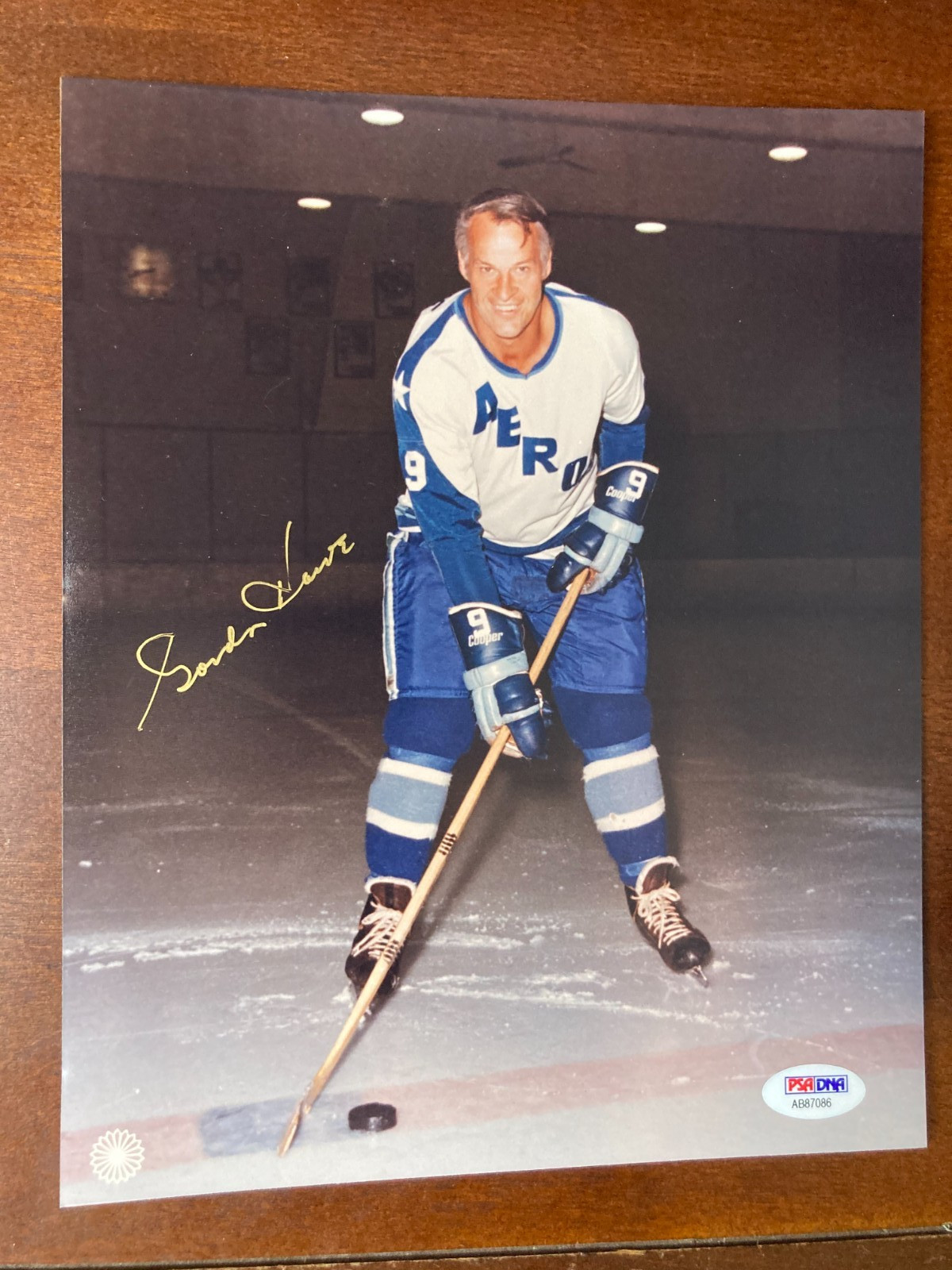 Gordie Howe Autograph 8X10 Photo COA PSA DNA Auto