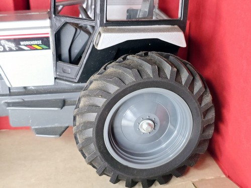 Scale Models - White Workhorse 170 Tractor - 1:16 Diecast - Picture 5 of 16