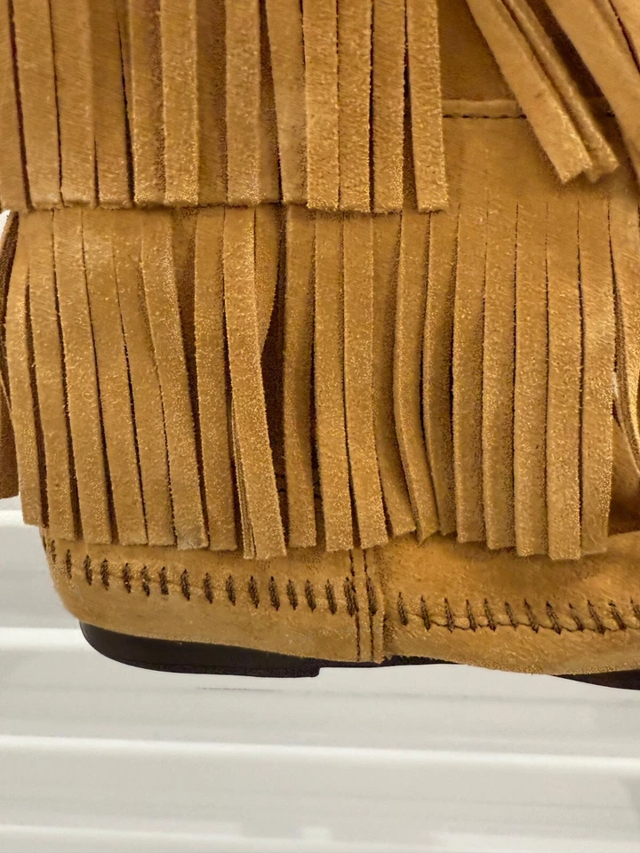 Minnetonka мокасины тройной бахрома бежевый икры высоты ботинки Sz 6, кожаная замша новый - Изображение 2 из 4