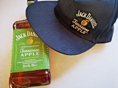 Jack Daniel's Tennessee Apple - incl. Cap / Mütze / Kappe
