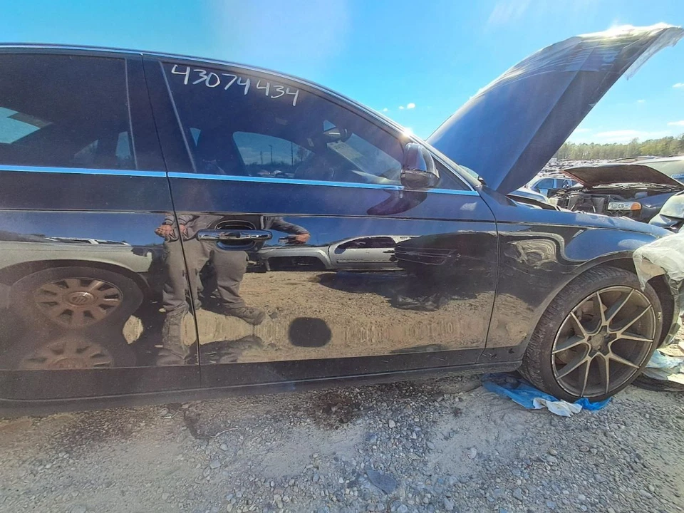 2013 Audi A4 пассажира правой передней двери черный б/у 4DR седан местный пикап только - Изображение 2 из 4