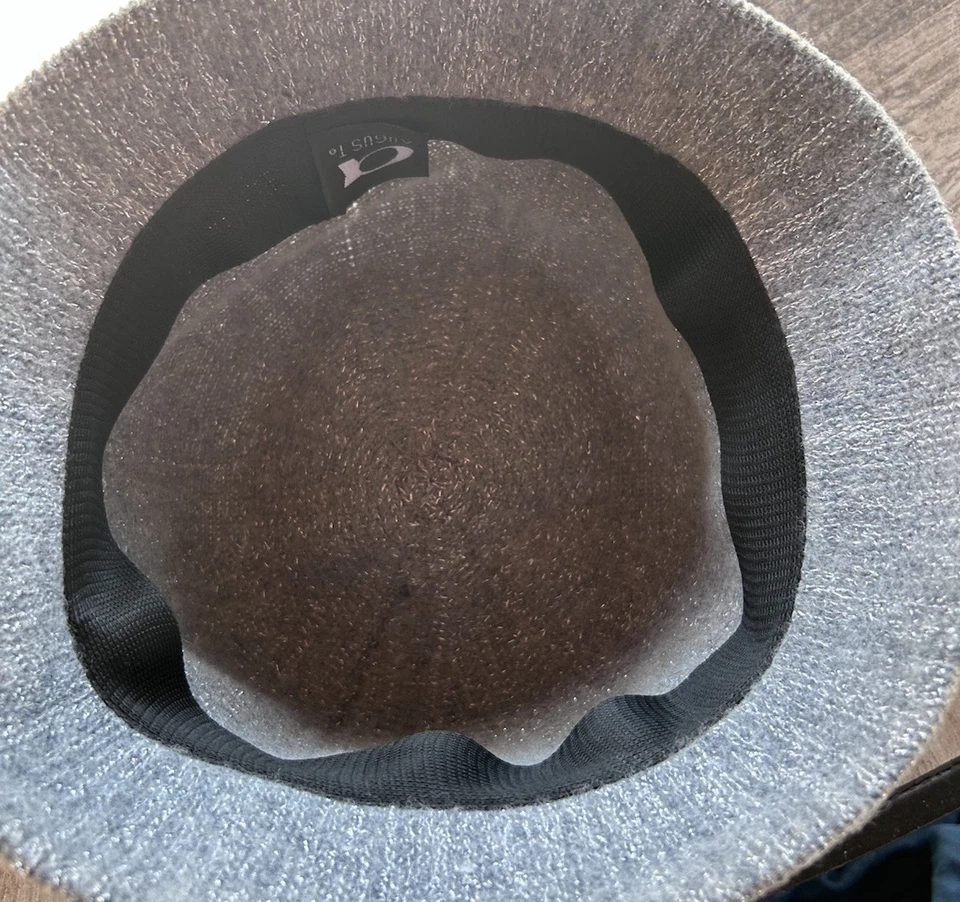 Sombrero August mezcla de lana con lazo.  Sistema operativo gris con rosca metálica plateada Foto 4 de 4