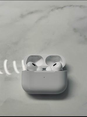 Apple AirPods Pro with MagSafe Wireless Charging Case - White