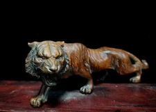 Chinese Antique Boxwood Wooden Carved Exquisite Tiger Statue Decor Sculpture Art