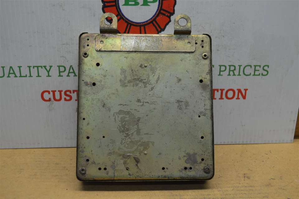 1997 三菱 Mirage 发动机控制单元 ECU MD319563 模块 53-2B4 — 第 3/4 张图片