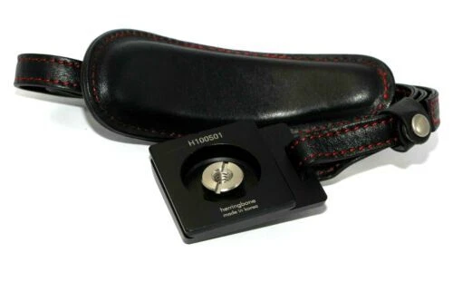 Câmera de Couro Preto Herringbone alças e seguradores