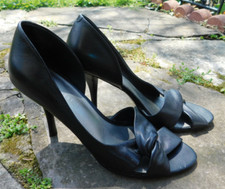 EUC Nine West Payout Black Pumps Open Knot Toe Dress 3.5" Heels sz 6.5 PRETTY!