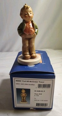 Hummel ''Steadfast Soprano'' Boy Singing - Membership Piece 2005/06 In Box W/Coa