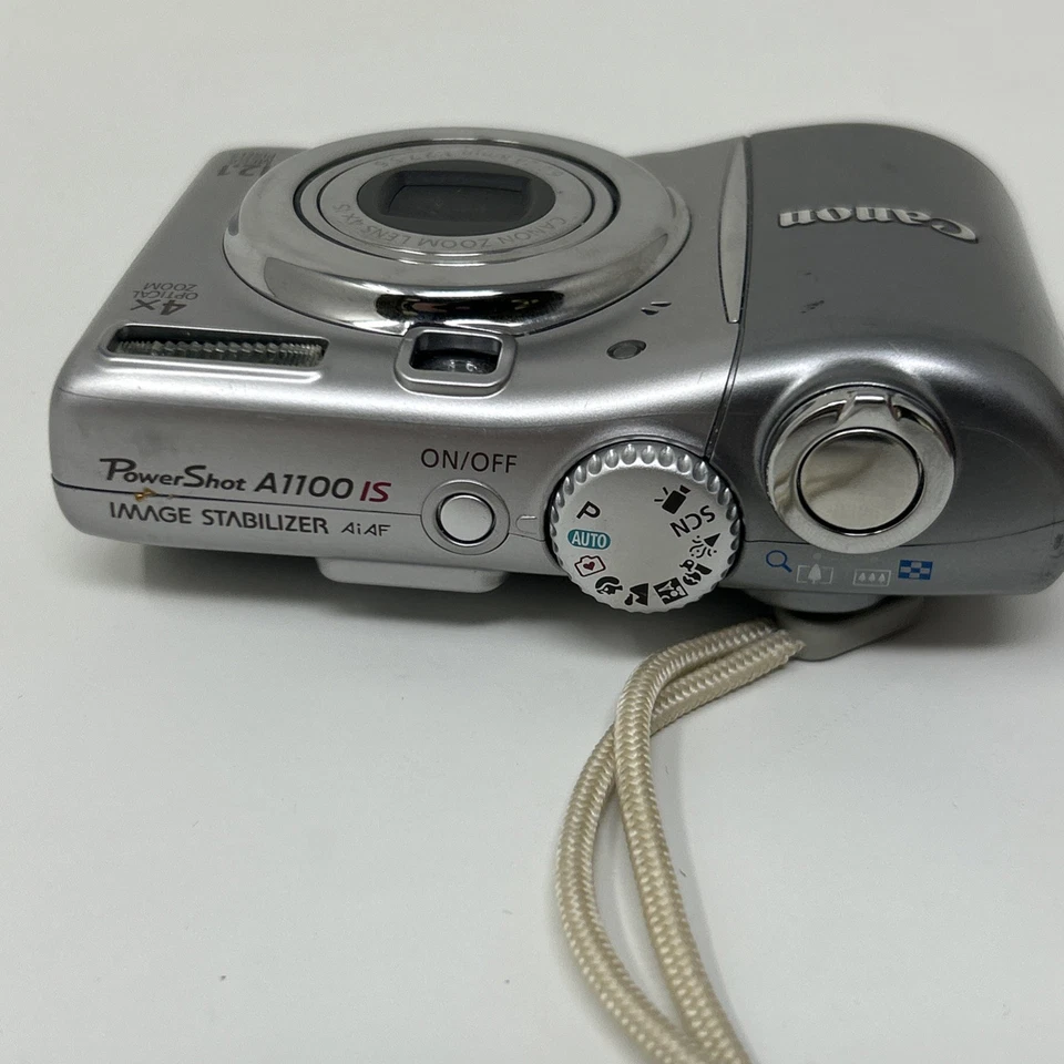 Canon PowerShot A1100 IS 12.1MP Digital Camera Silver PARTS ONLY LENS ERROR - Image 2 of 4