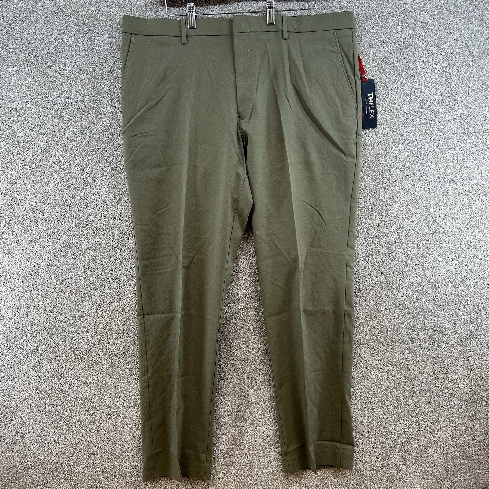 NWT Tommy Hilfiger TH Flex Dress Pants Size 40x32 Sage Stretch Flat Front