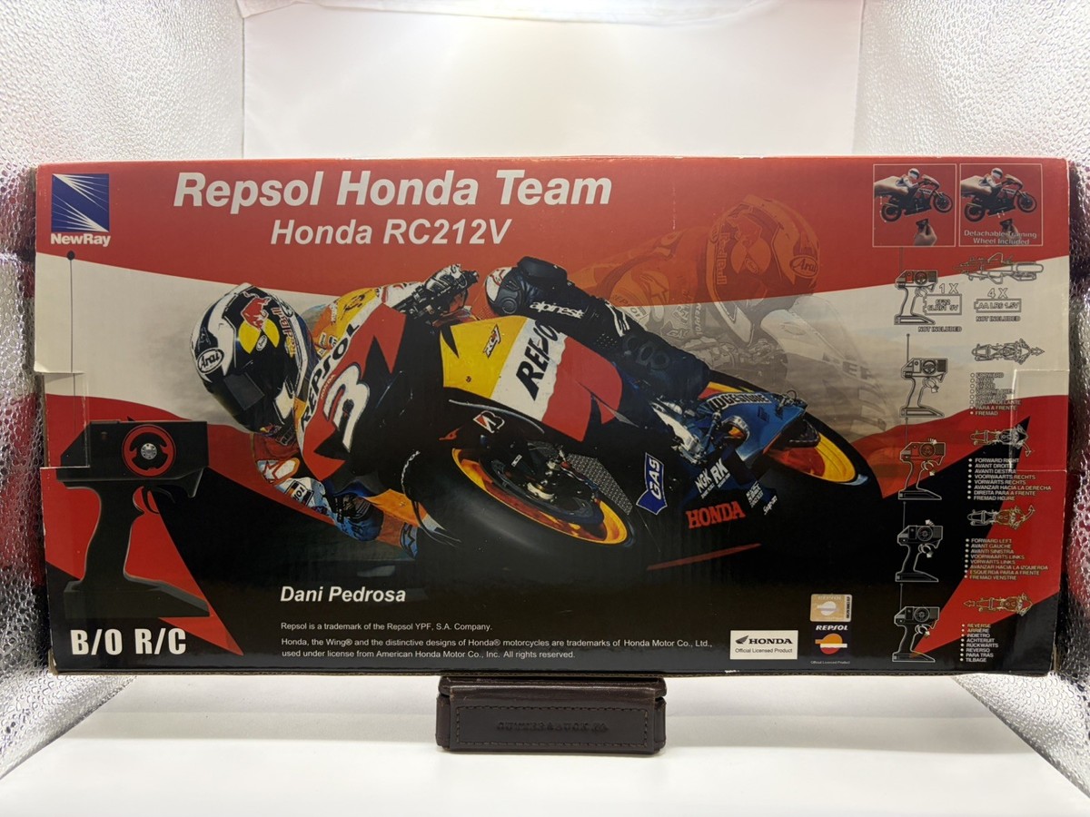 New Ray Repsol Honda Team Honda RC212V Dani Pedrosa 1:9 Scale