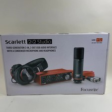 Focusrite Scarlet 2i2 Studio 3rd Gen 2 Standalone Audio Recorder/Mixer