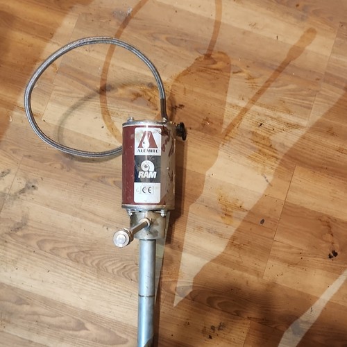 Alemite 9911-H1 Air Operated Grease Pump