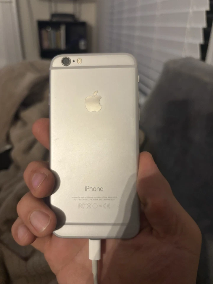 iPhone 6. White 16gb Crickett , - - Image 2 of 2