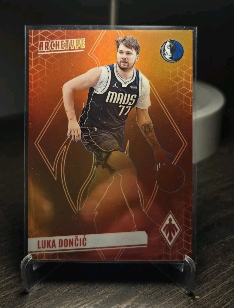 Luka Doncic Archetype #11 Mavericks 2023-24 Phoenix SP