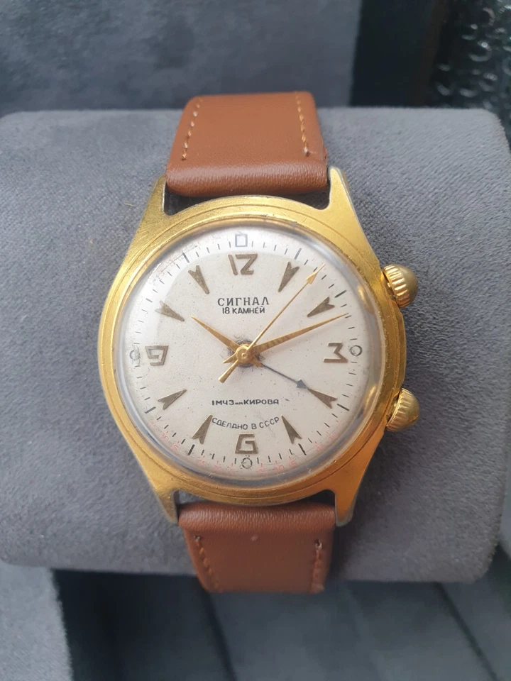 Wristwatch POLJOT SIGNAL Alarm Bz Vintage USSR Mechanical watch, gilding - Image 3 of 4