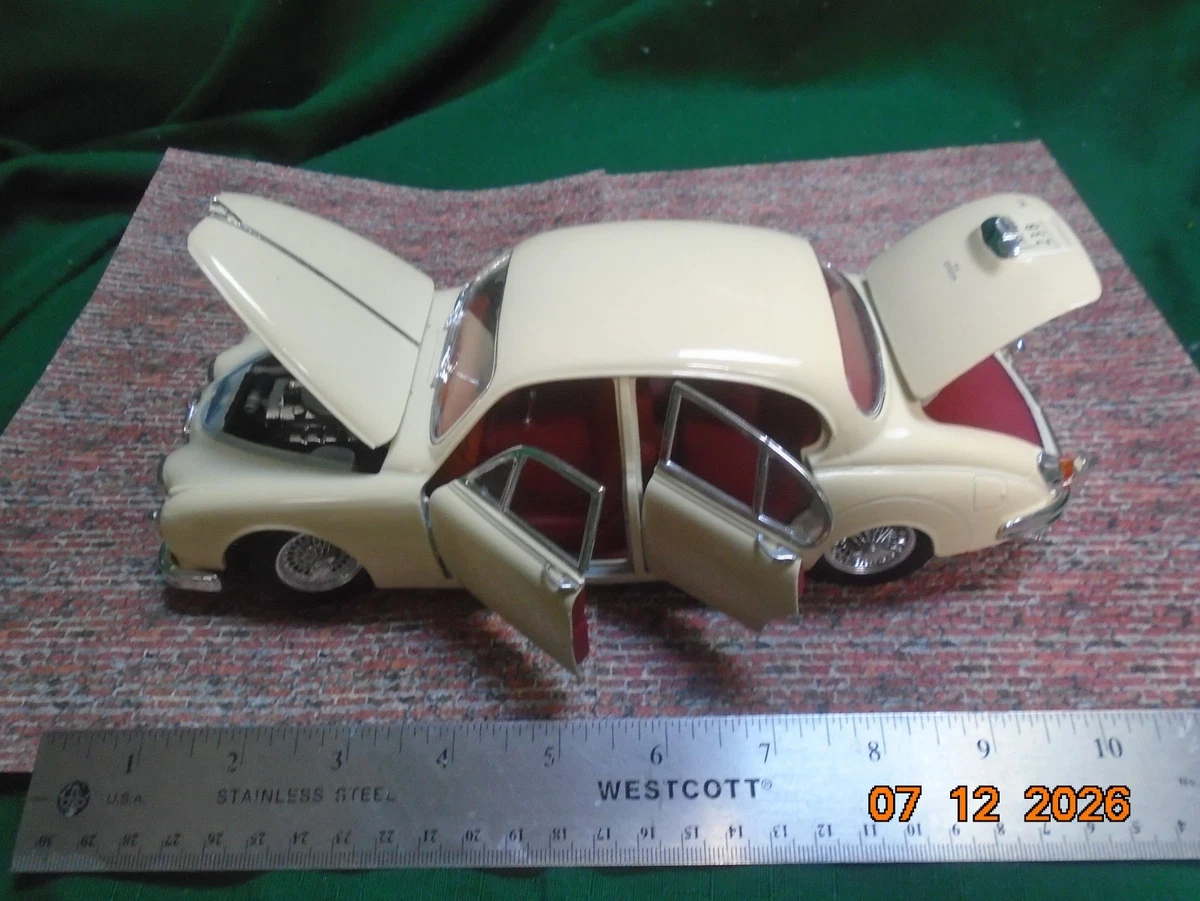 Jaguar 1:18 Scale Diecast Cars for sale | eBay