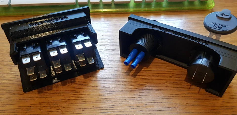 Cápsula de interruptor Land Rover Discovery 2 td5 y paquete de cápsulas USB traseras Foto 2 de 4