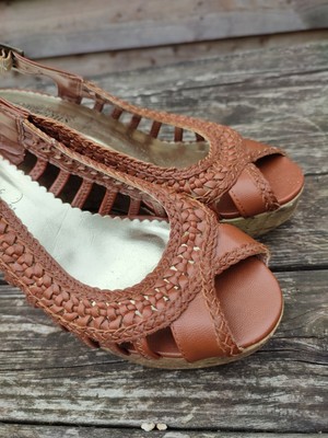 70s flat sandals