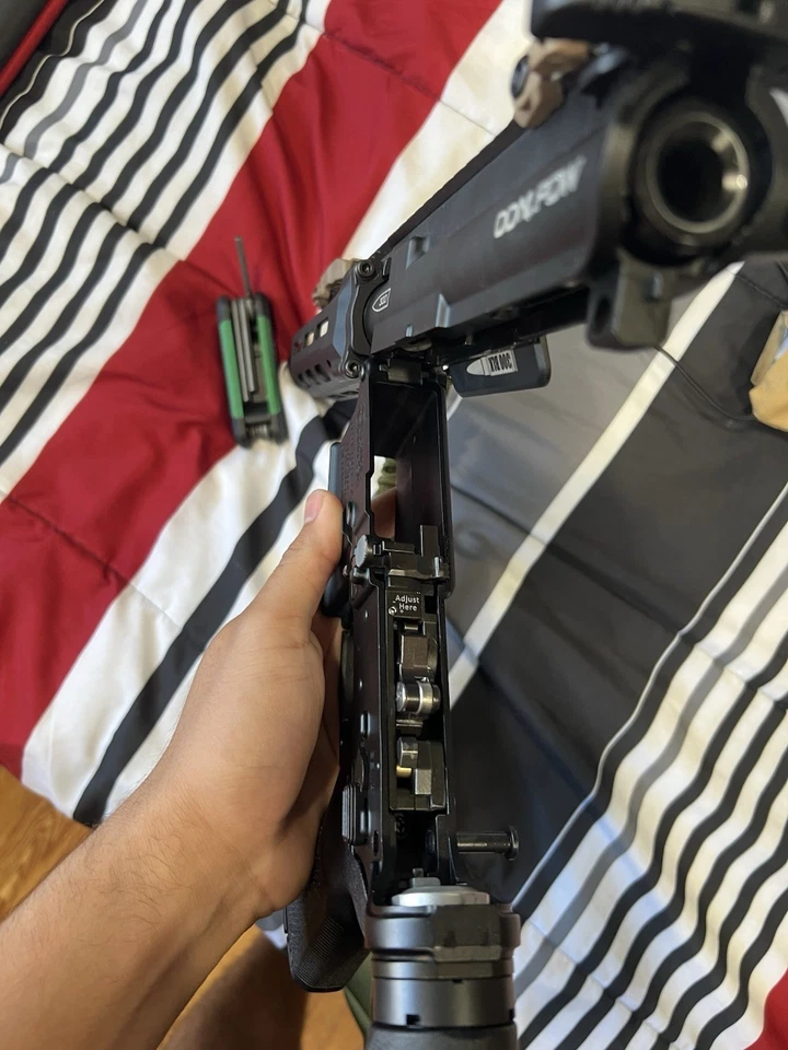 LEER DESC Airsoft TM CGS 300BLK Pdw Gbbr Rifle de Gas con GM Mag, 3 latas y Eslinga Foto 3 de 4