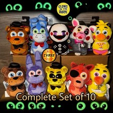 Juego Completo Five Nights at Freddy’s Jazwares Peluche Brillo FNaF Golden Freddy