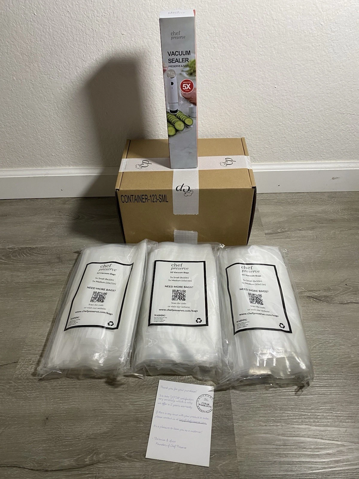Chef Preserve Ultimate Bundle Handheld Vacuum Sealer 3 Glass Containers 30 Bags