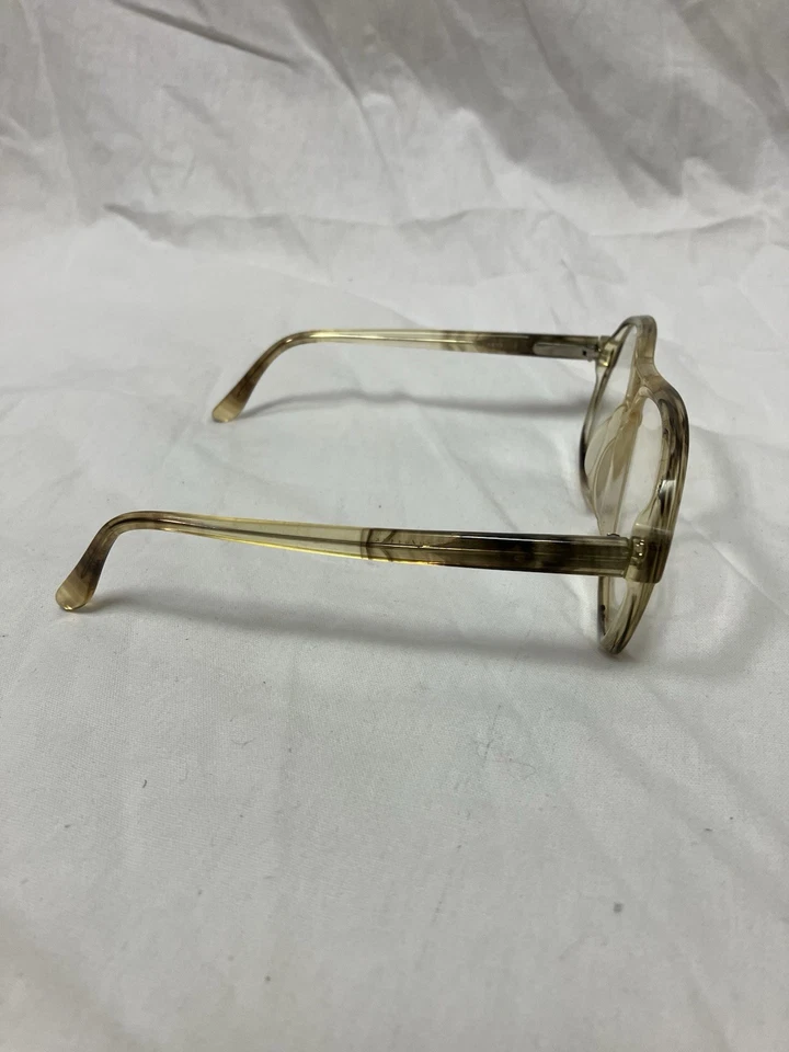 True Vintage Eyeglasses Frames Bifocal Hong Kong Col.3011 PIV/V1135 55-14 140mm - Image 2 of 4