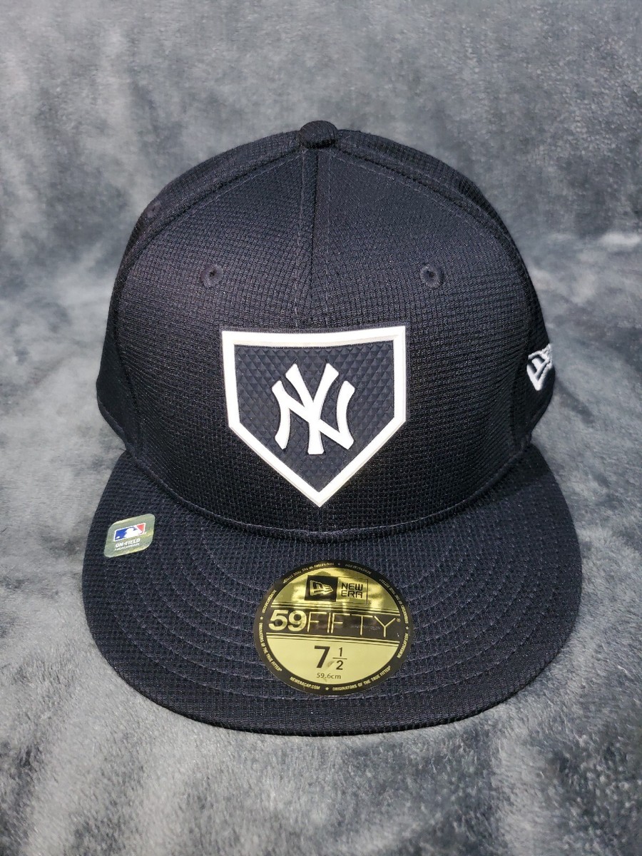 NEW ERA 59 FIFTY MLB NEW YORK YANKEES CLUBHOUSE BLUE FITTED HAT