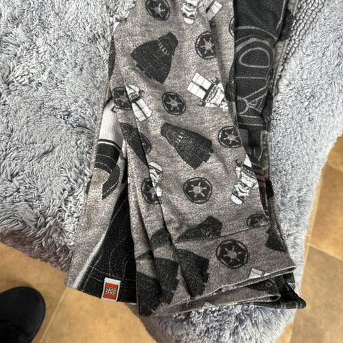 Star Wars Lego Darth Vader PJ shirt Size 6/7 - Picture 5 of 5
