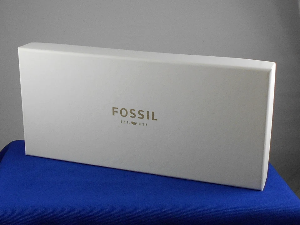 Fossil малиновый красный BRENNA искусственной кожи кошелек с ремешком хэштег # брелок подарочный набор $98 - Изображение 4 из 4