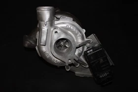 Turbolader Ford Transit VI Land Rover Defender 2.4 TDCi inkl. Hella F44
