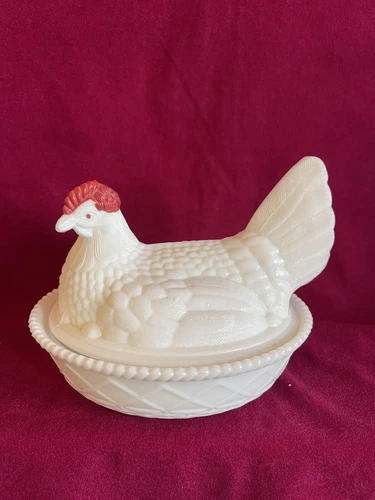 Vintage Westmoreland Milk Glass Large Hen on Nest Lidded Dish w Red Comb