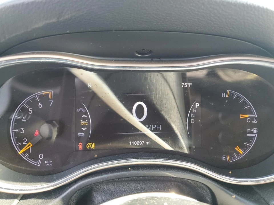 Parasol izquierdo usado se adapta a: Jeep Grand Cherokee 2016 con iluminación izquierda grado A Foto 4 de 4