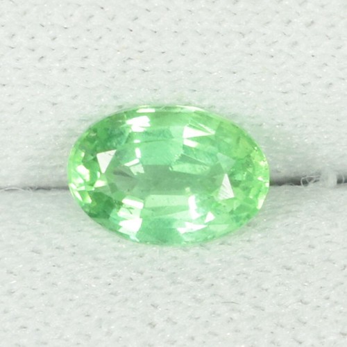0,50 ct RARA GEMA DE COLECCIONISTA VERDE COMO NUEVO KORNERUPINE NATURAL ¡Ver Vdo!!! - Imagen 3 de 3