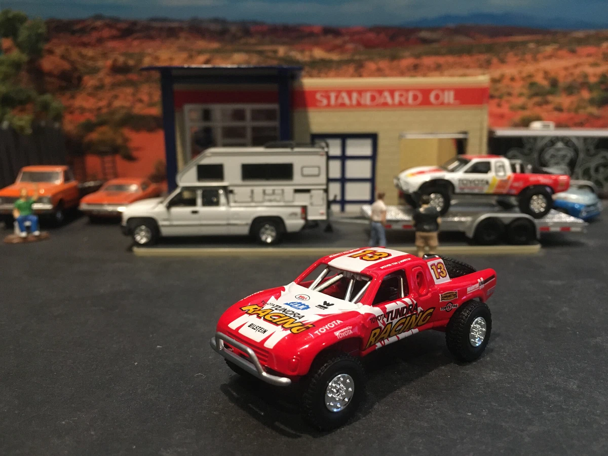 Preços baixos em Hot Wheels Racing Toyota Caminhões de Coleta de
