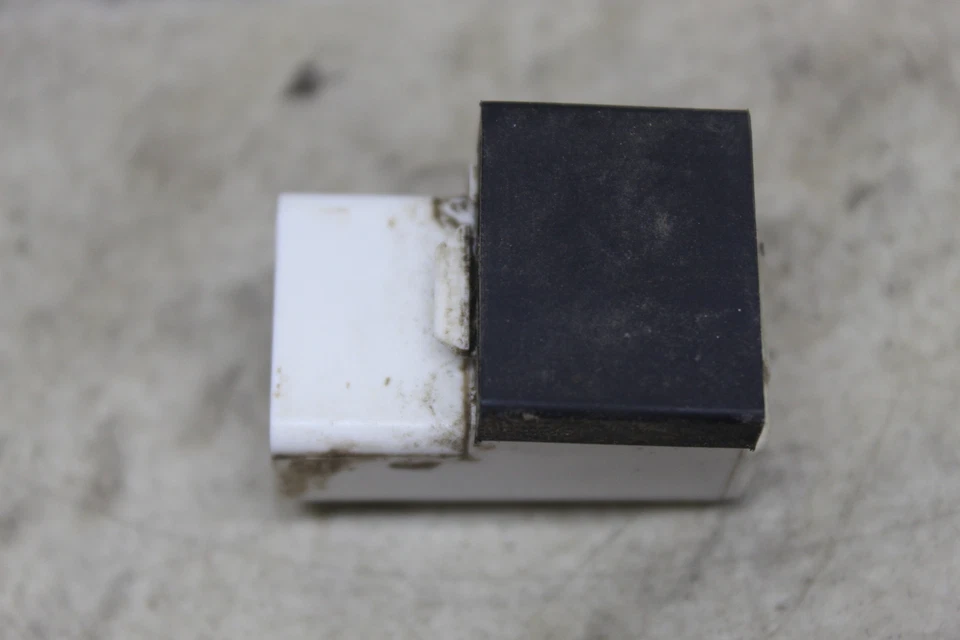 Interruptor de control de relé OEM Yamaha Big Bear 350 Kodiak 400 29u-81950-93-00 29u-93 Foto 4 de 4