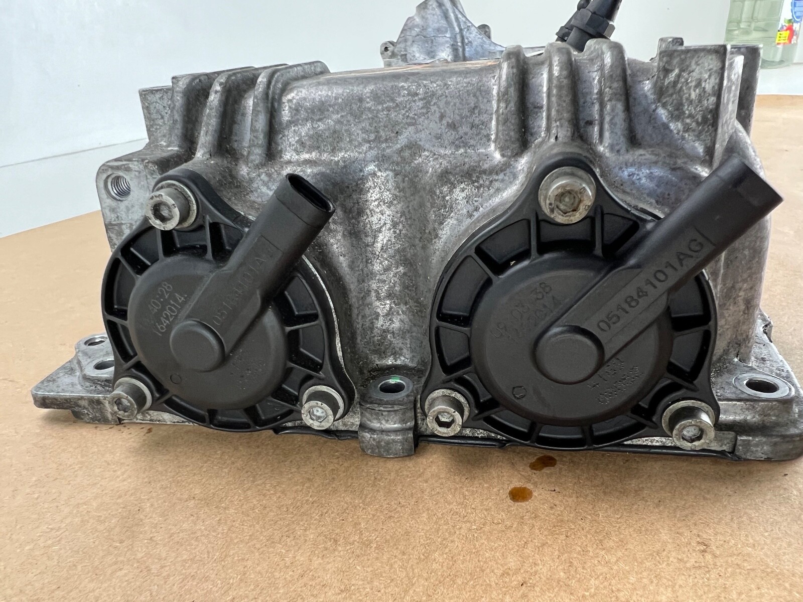 2014-2022 Maserati Ghibli Levante 3.0 V6 ENGINE RIGHT CYLINDER HEAD VALVE COVER
