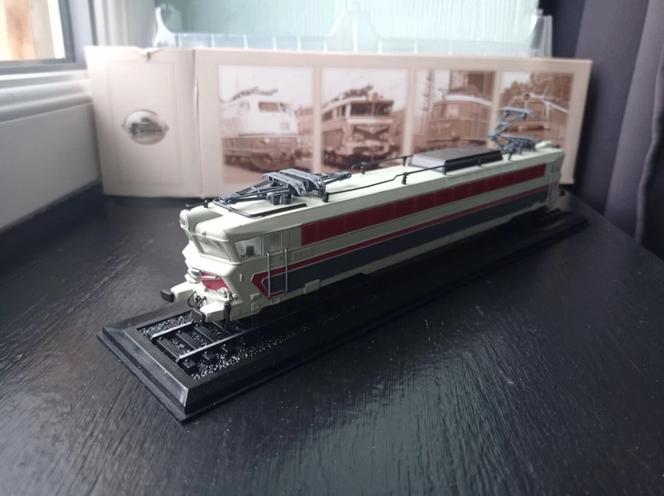 CC 40100 statique Atlas - Photo 1/3