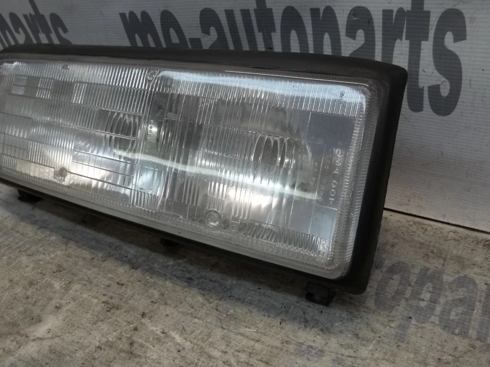 Faro derecho Cadillac Seville Eldorado 1986-1987 Foto 3 de 4