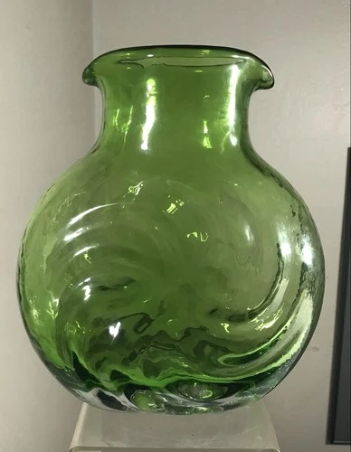 VINTAGE BLENKO GLASS VARIATIONS BOTTLE HAND SIGNED WAYNE HUSTED GREEN PINWHEELS
