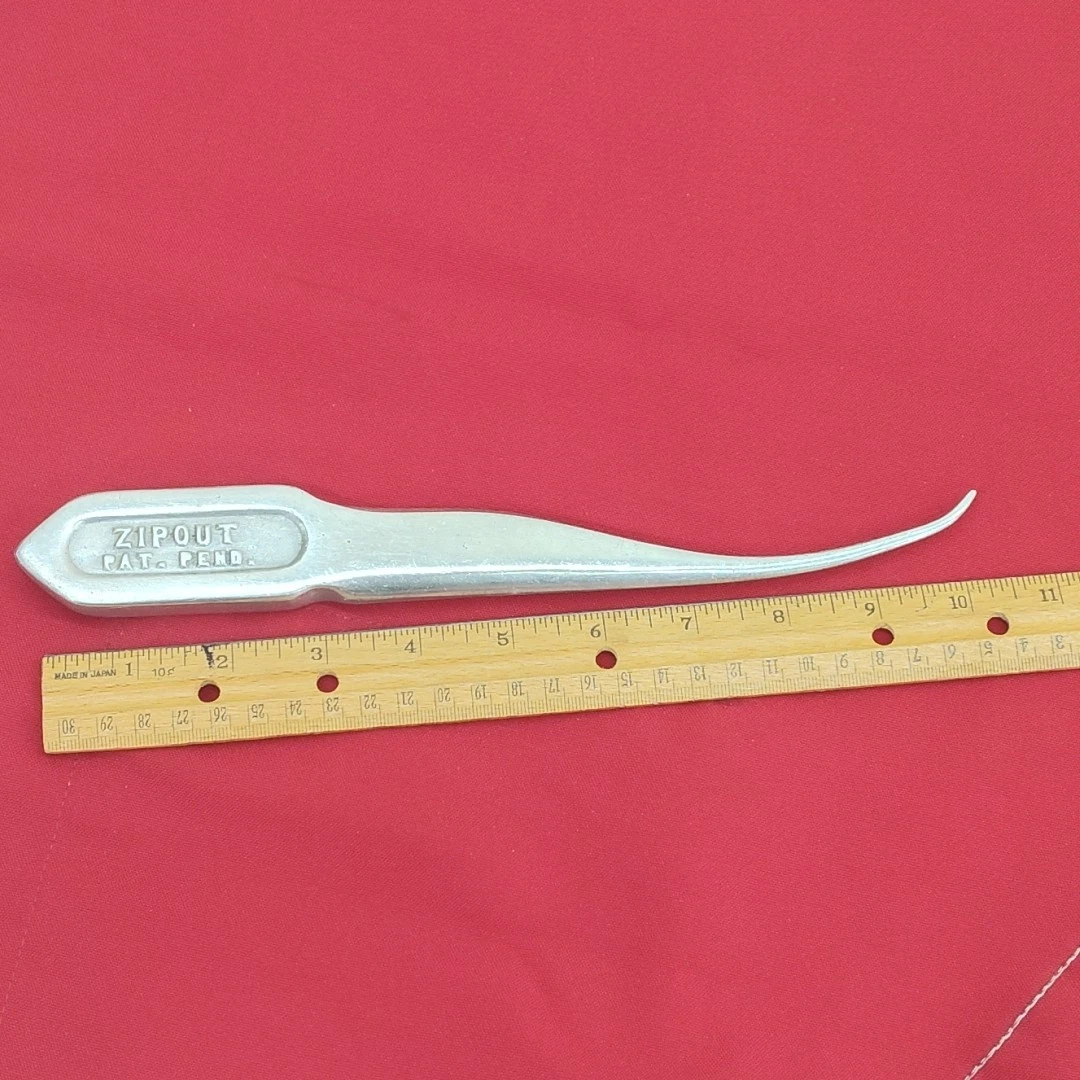 Zipout Shrimp peeler Deveiner ARTHUR PAOLI & SON Rockford ILL Cast Aluminum