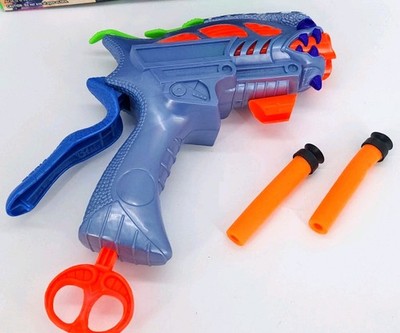 Vintage NERF Max Force Razor Fin 1996 Hasbro Mega Dart Gun BLASTER