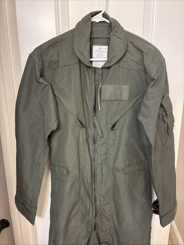 Neuer grüner Fluganzug der US Army/US Air Force, Größe 38 Regular