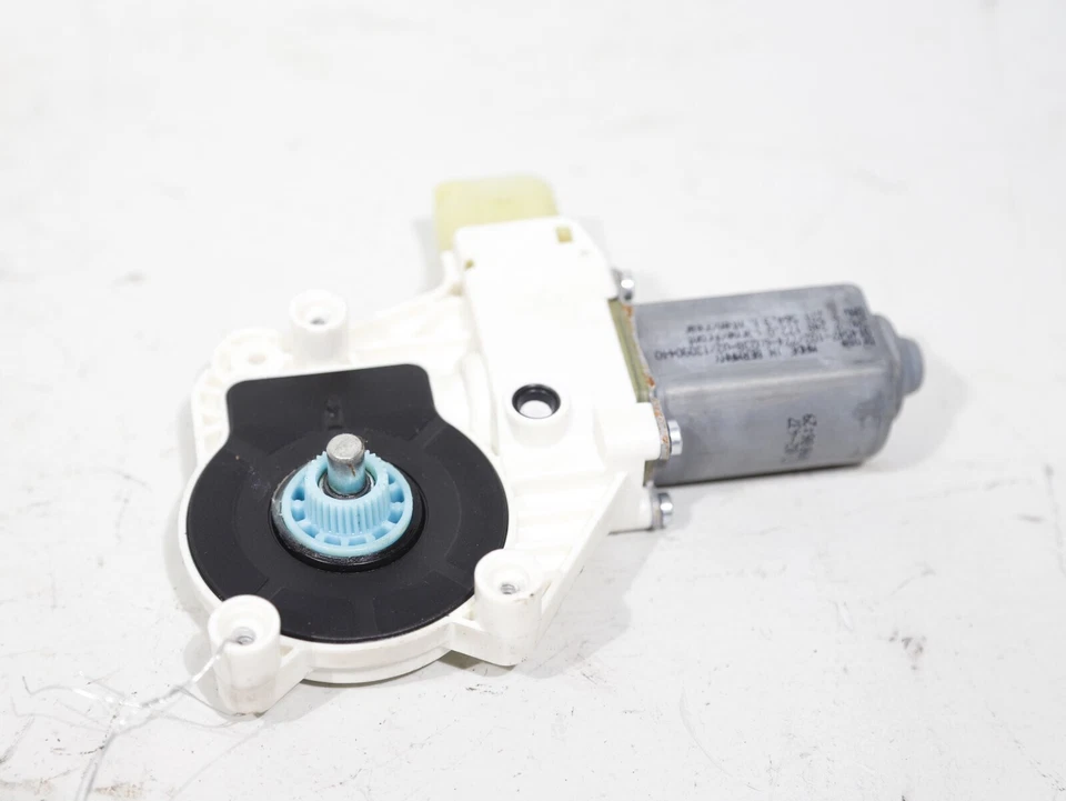 Motor ventana trasera derecha BMW 528i 535i 550i F10 F11 11-16 7248172 / 7271564 OEM Foto 3 de 4