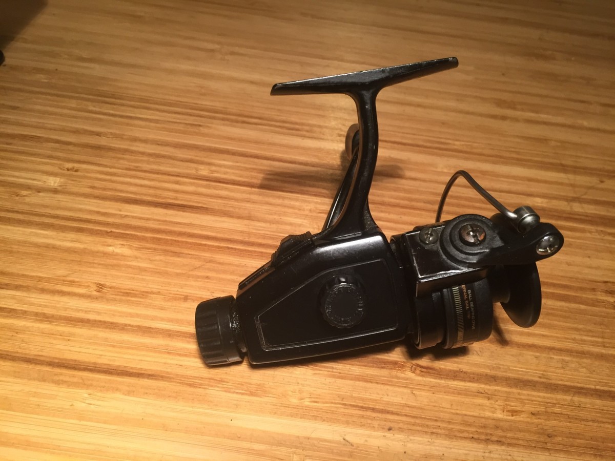 Vintage Abu Garcia Cardinal 752 Spinning Reel – Looks Good–VERY