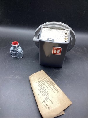 NEW HONEYWELL C645B 1005 1 PRESSURE SWITCH W/ RE LINE Voltage