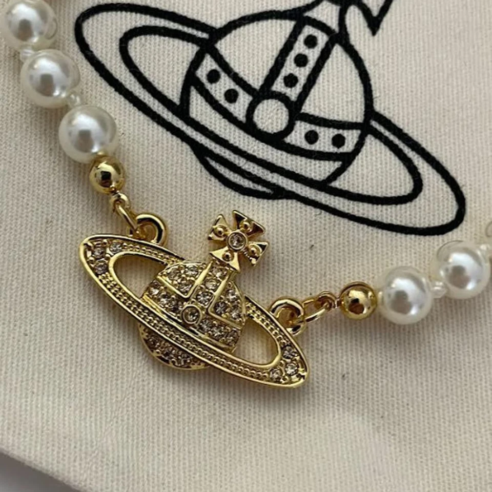 Authentic Vivienne Westwood Gold White Pearl Necklace Choker Chain with Bag - Image 2 of 3