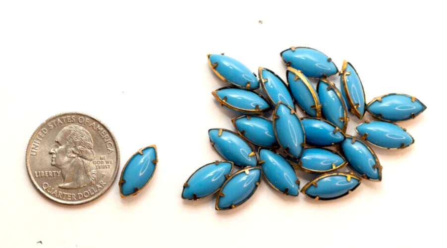 36 DE COLECCIÓN NUEVO Turquesa EstrásPreajustado Navettes Marquesa Latón 15 x 7 mm Foto 2 de 4