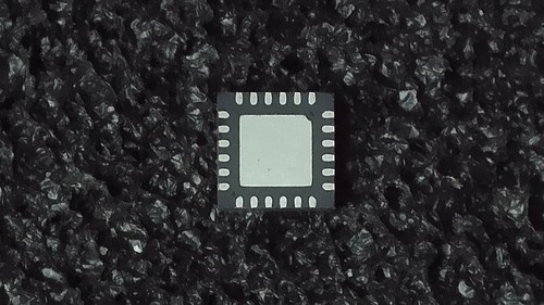 Quantity 4 - Texas Instruments TPS65130RGER Switching Voltage Regulator QFN-20 - Picture 2 of 3