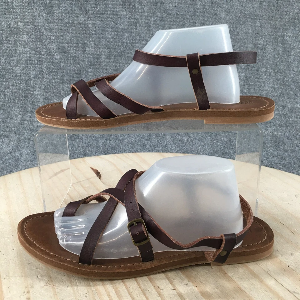 Босоножки женские Mossimo Supply Co с ремешками 6,5 коричневые с петлей на носке плоские - Изображение 2 из 4